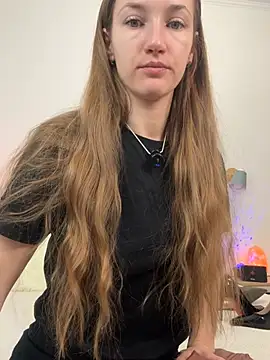 Snapshot of KateRedgar chatting on February 2026 01:32:02 PM KateRedgar online show from February 2026 01:32:02 PM