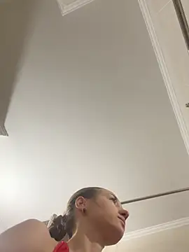 Snapshot of KateRedgar chatting on February 2026 12:56:02 PM KateRedgar online show from February 2026 12:56:02 PM