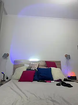 Snapshot of KateRedgar chatting on February 2026 02:24:02 PM KateRedgar online show from February 2026 02:24:02 PM