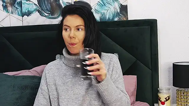 tanyagrey online show from December 2024 03:25:02 PM