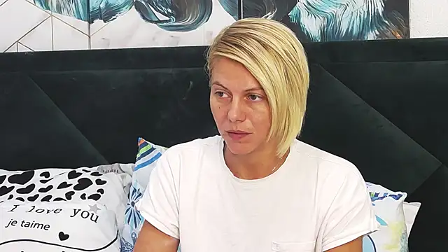 tanyagrey online show from September 2025 07:12:01 AM