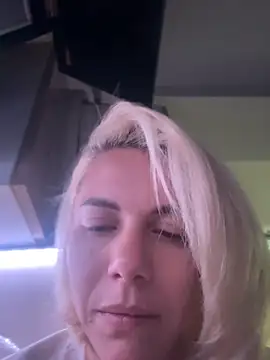 Snapshot of tanyagrey chatting on June 2026 06:00:02 AM tanyagrey online show from June 2026 06:00:02 AM