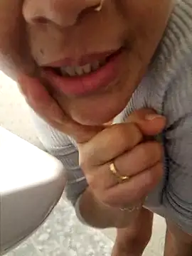 Snapshot of lamorbosa37 chatting on February 2026 02:24:02 PM lamorbosa37 online show from February 2026 02:24:02 PM