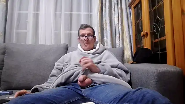Snapshot of TheSouthernKing chatting on May 2026 09:56:02 PM TheSouthernKing online show from May 2026 09:56:02 PM