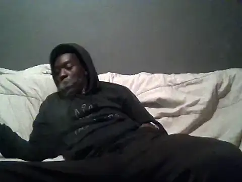 Snapshot of SmallGoodNutts chatting on February 2025 12:11:01 AM SmallGoodNutts online show from February 2025 12:11:01 AM