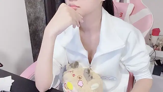 Virgo 686 online show from December 2024 05:51:01 PM