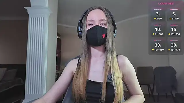 CreamAssk online show from April 2026 12:20:01 PM