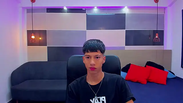 Juan Nd Steven online show from December 2024 10:28:01 PM