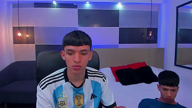 Juan Nd Steven online show from February 2025 04:12:02 AM