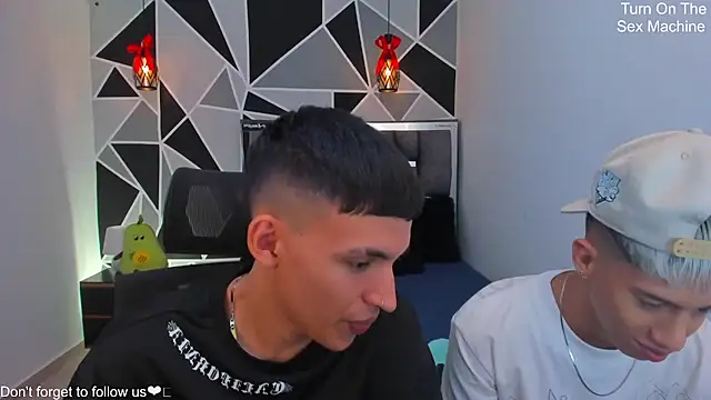 Snapshot of Juan_Nd_Steven chatting on April 2026 01:41:02 AM Juan Nd Steven online show from April 2026 01:41:02 AM