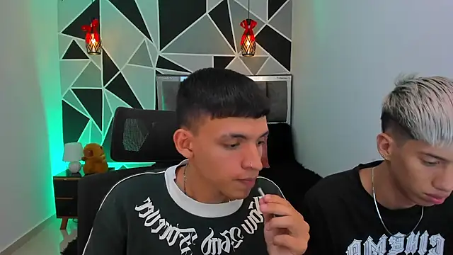 Snapshot of Juan_Nd_Steven chatting on May 2026 03:55:02 AM Juan Nd Steven online show from May 2026 03:55:02 AM