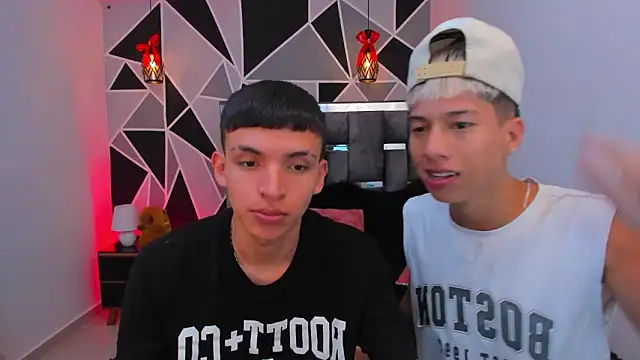 Snapshot of Juan_Nd_Steven chatting on May 2026 03:47:02 AM Juan Nd Steven online show from May 2026 03:47:02 AM