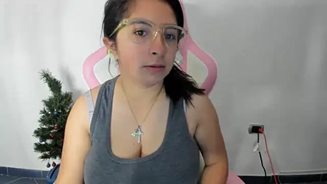 Snapshot of _Angelinaandrade_ chatting on December 2024 11:08:02 AM Angelinaandrade online show from December 2024 11:08:02 AM