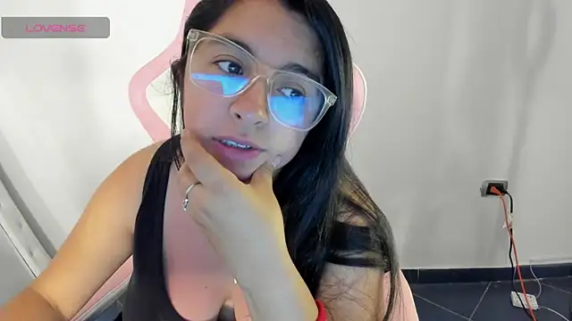 Snapshot of _Angelinaandrade_ chatting on March 2025 07:54:02 PM Angelinaandrade online show from March 2025 07:54:02 PM