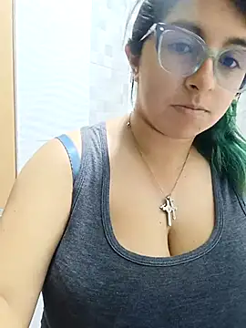 Snapshot of _Angelinaandrade_ chatting on September 2025 01:18:01 AM Angelinaandrade online show from September 2025 01:18:01 AM