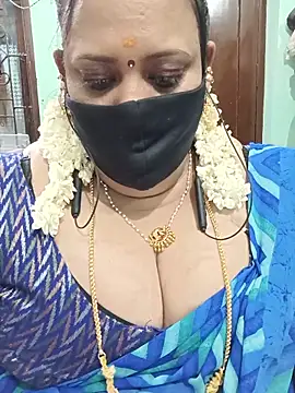 Snapshot of ashikaa_r chatting on May 2026 07:48:02 PM ashikaa r online show from May 2026 07:48:02 PM
