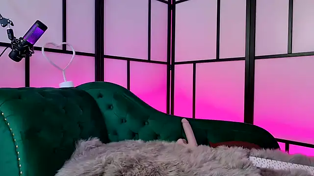 Allys secret online show from March 2025 01:14:02 PM