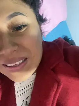 Snapshot of luisa16xxx chatting on December 2024 11:53:02 PM luisa16xxx online show from December 2024 11:53:02 PM