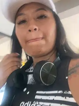 Snapshot of luisa16xxx chatting on January 2025 09:41:01 PM luisa16xxx online show from January 2025 09:41:01 PM