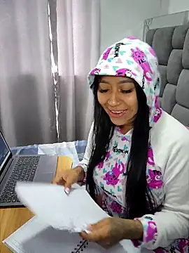 Snapshot of luisa16xxx chatting on February 2026 07:23:02 PM luisa16xxx online show from February 2026 07:23:02 PM