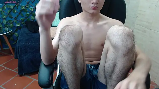 Snapshot of Waturox chatting on January 2025 10:34:02 PM Waturox online show from January 2025 10:34:02 PM
