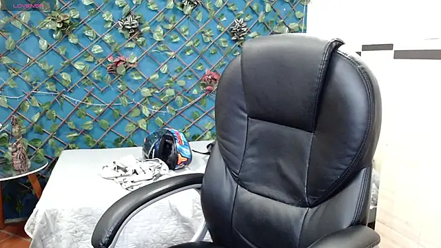 Snapshot of Waturox chatting on September 2025 07:17:02 PM Waturox online show from September 2025 07:17:02 PM