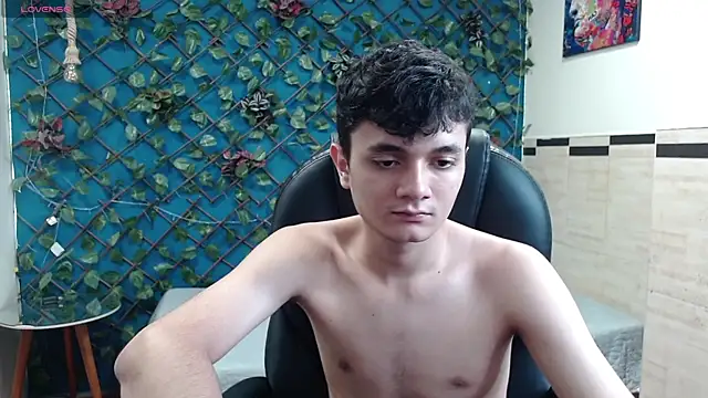 Snapshot of Waturox chatting on October 2025 07:15:01 PM Waturox online show from October 2025 07:15:01 PM