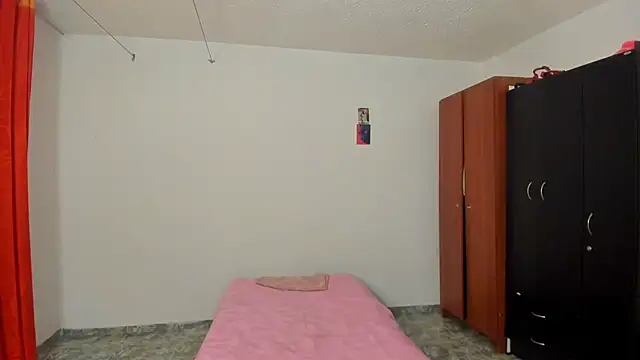 Snapshot of nicole_volkov chatting on March 2025 12:37:02 AM nicole volkov online show from March 2025 12:37:02 AM