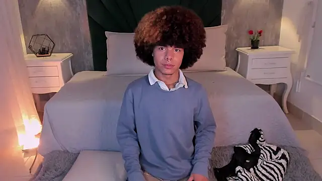 Alexiis Etereo online show from April 2026 07:44:01 PM