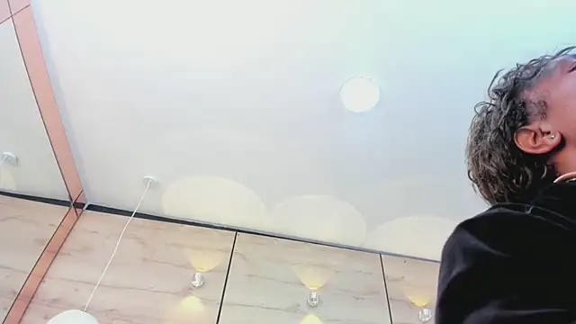 martina touss online show from March 2025 02:14:02 AM