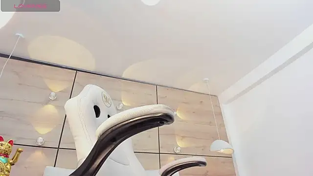 martina touss online show from March 2025 02:29:02 AM