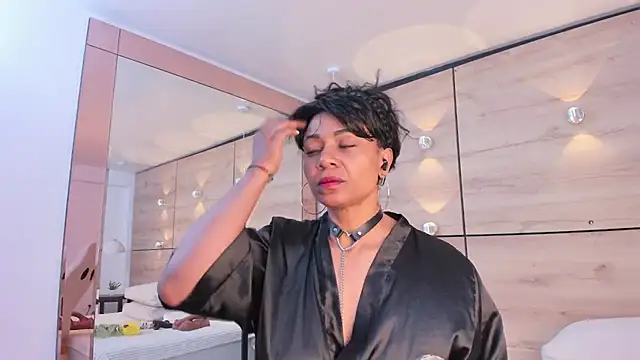 martina touss online show from October 2025 11:50:01 AM