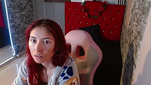 mildre303av online show from December 2025 09:45:02 PM