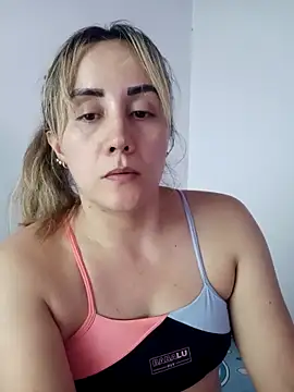 Isabel23zr online show from September 2025 04:23:01 PM