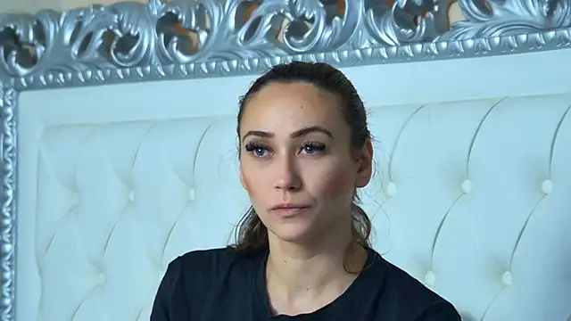 AliceMunro online show from September 2025 02:50:02 PM