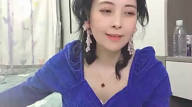 Snapshot of Hanicarrot chatting on January 2025 06:29:02 PM Hanicarrot online show from January 2025 06:29:02 PM