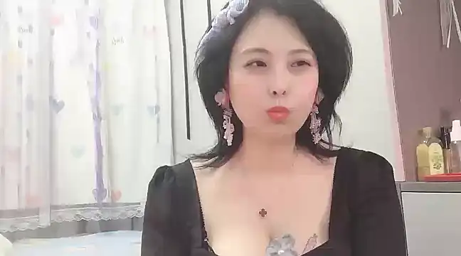 Snapshot of Hanicarrot chatting on February 2025 01:00:01 AM Hanicarrot online show from February 2025 01:00:01 AM