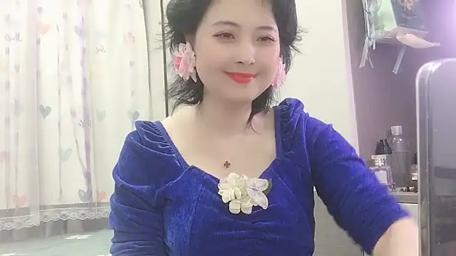 Snapshot of Hanicarrot chatting on February 2025 09:02:01 PM Hanicarrot online show from February 2025 09:02:01 PM