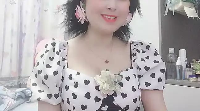 Snapshot of Hanicarrot chatting on March 2025 12:49:01 AM Hanicarrot online show from March 2025 12:49:01 AM