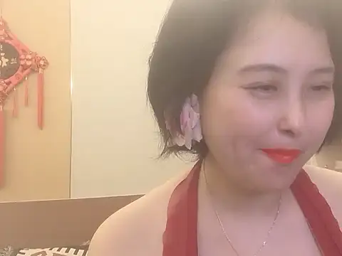 Snapshot of Hanicarrot chatting on September 2025 03:12:02 PM Hanicarrot online show from September 2025 03:12:02 PM