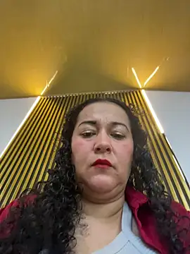 luisa curli online show from July 2026 12:20:01 AM