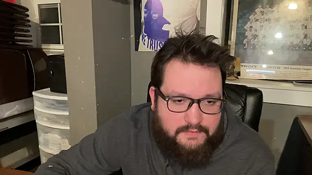 Snapshot of daddystone101 chatting on February 2025 04:16:02 AM daddystone101 online show from February 2025 04:16:02 AM