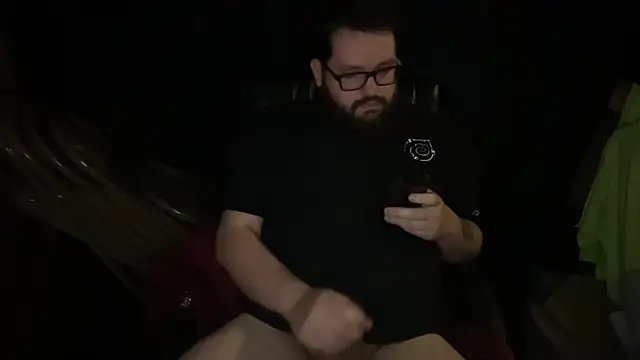 Snapshot of daddystone101 chatting on September 2025 02:35:02 AM daddystone101 online show from September 2025 02:35:02 AM