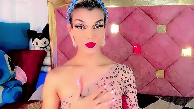 the-horus-girl online show from December 2024 10:38:02 PM