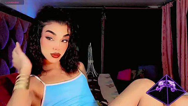 Snapshot of the-horus-girl chatting on June 2026 05:43:02 AM the-horus-girl online show from June 2026 05:43:02 AM