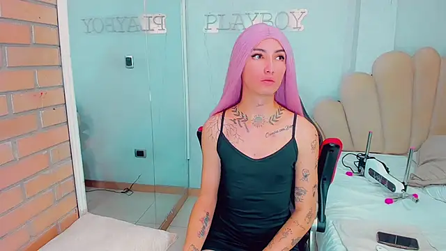 EmilyySaenz online show from January 2025 04:34:02 PM