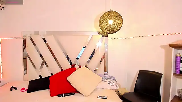 rose scottt online show from February 2025 03:08:02 PM