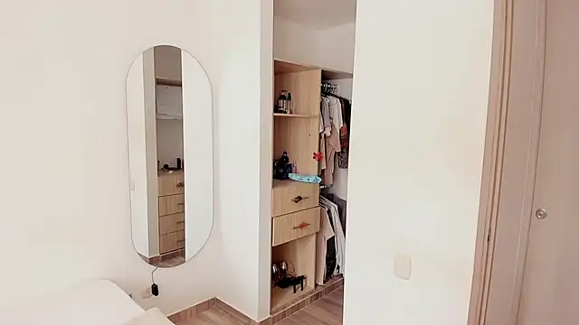 rose scottt online show from November 2025 05:13:02 PM