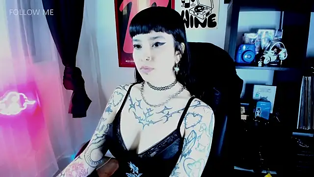 Demongirl6666 online show from April 2026 06:45:01 PM
