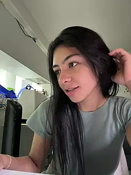 Snapshot of Liissa_cute_ chatting on December 2024 12:45:02 AM Liissa cute online show from December 2024 12:45:02 AM